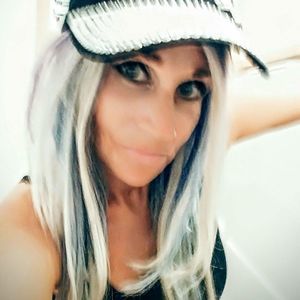 Meet your Posher, Gina